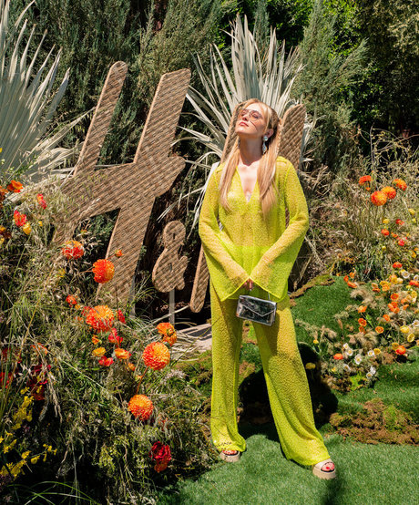 Kathrynton model adult img