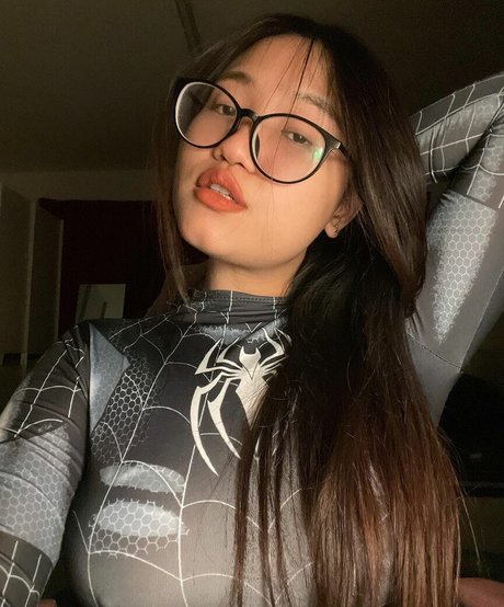 Thanyanan__Bow beautiful pornstar img