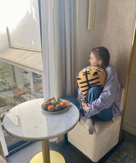 blowjob brunette onlyfans sexy nude pics