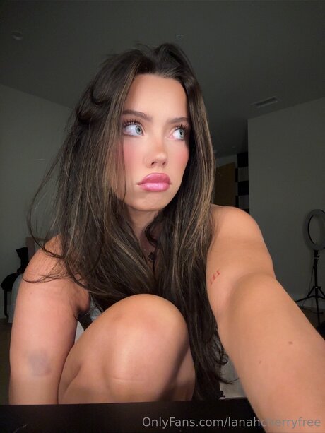 Lanahcherryfree hot actress image