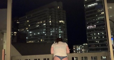 JuicyJade9 star exclusive image