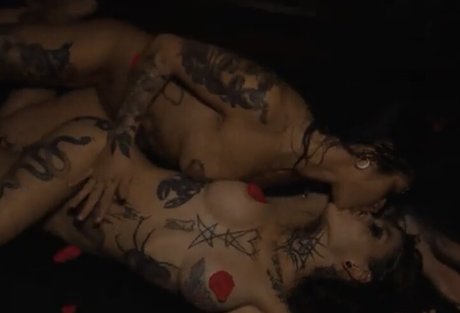 busty mom onlyfans exclusive pictures