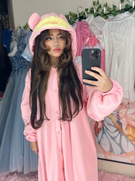 japanese schoolgirl onlyfans nude img