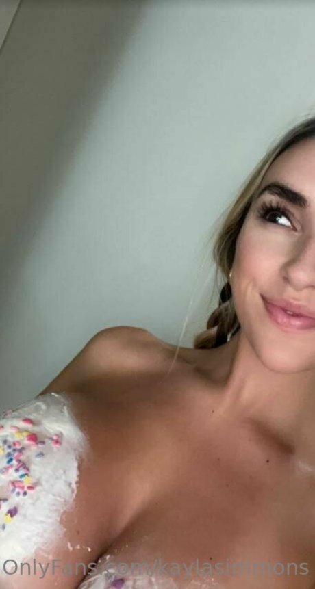 Kayla Simmons naked actress galleries