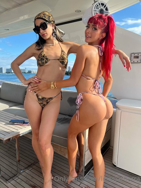 popular trans onlyfans hot sexy pic