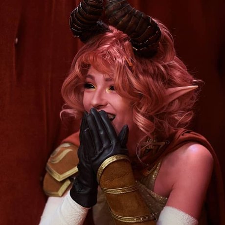 FallCosplay model exclusive img