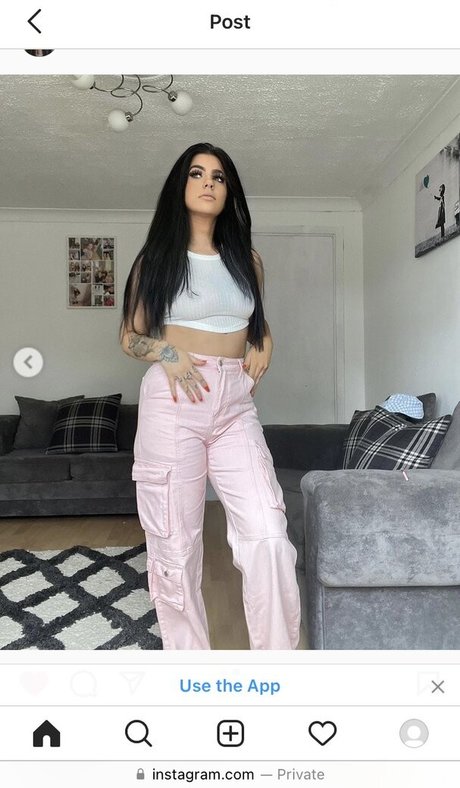 gloryhole wife onlyfans beautiful nude image