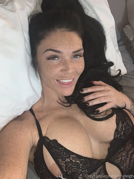 Emma Leigh exclusive pornstar image