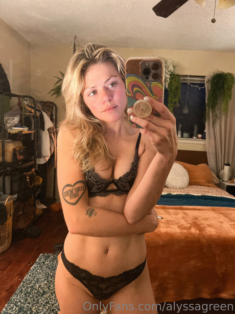 celebrity male onlyfans nude photos