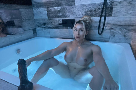 fingering squirt onlyfans hot naked photos