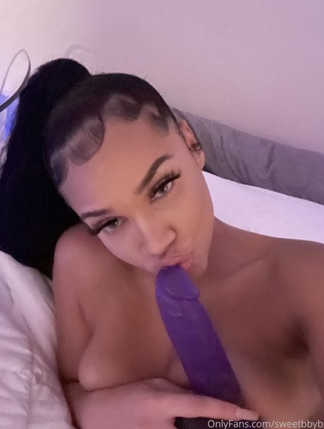 Bralynne Hughes pretty star images