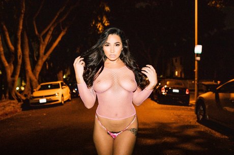 curvy shemale onlyfans porn images