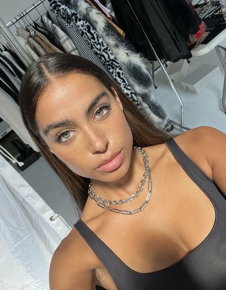 Undercover freak pornstar xxx pictures