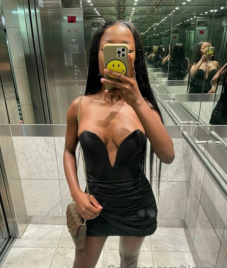 Petite mini sexy star pictures