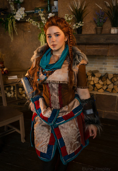 Elune Cosplay star archive