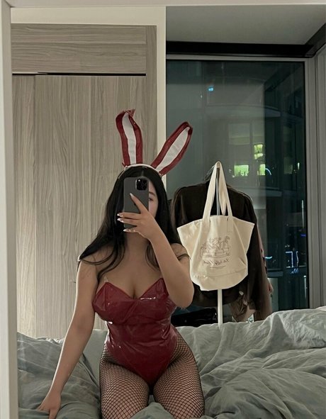 Yeonaxo pornographic star pics