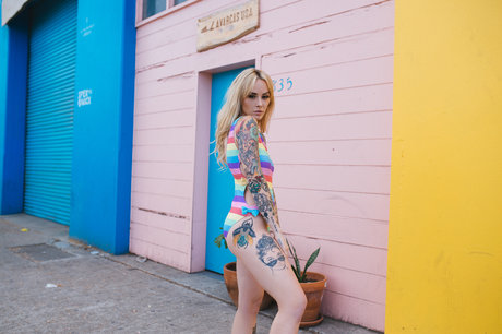 lesbian feet onlyfans best pictures