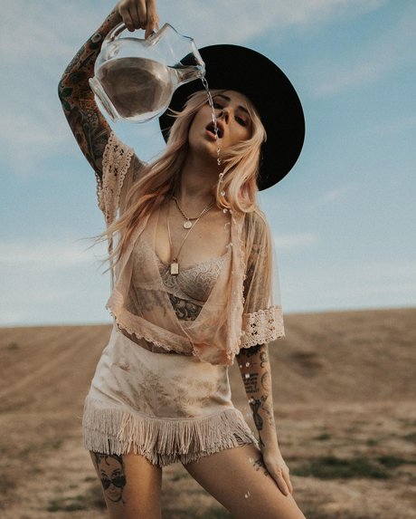 centerfold onlyfans beautiful xxx images