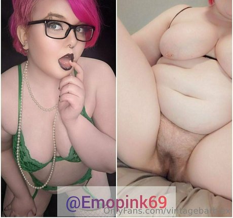 Check DMs pretty pornstar pic