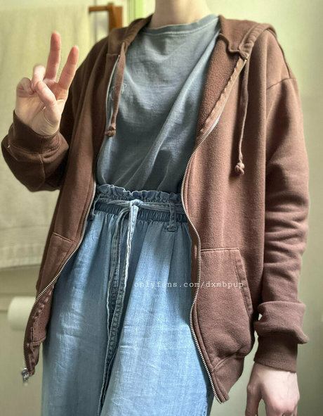 dxmbpup art model photo