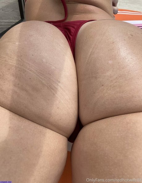 Redhotwife88 Profile Pic