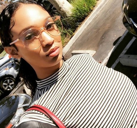 asian blowjob onlyfans adult photo