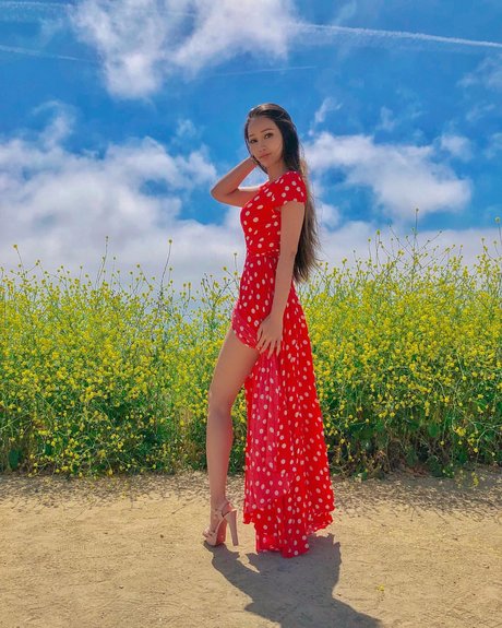 Faye Miah star naked images