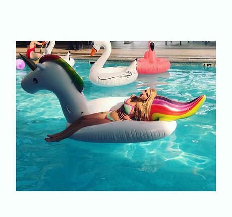 pov threesome onlyfans top photos