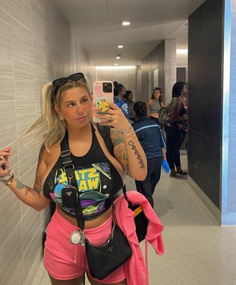 Autumn Moretti model pornographic img