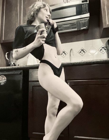 ukraine teen onlyfans art naked photo