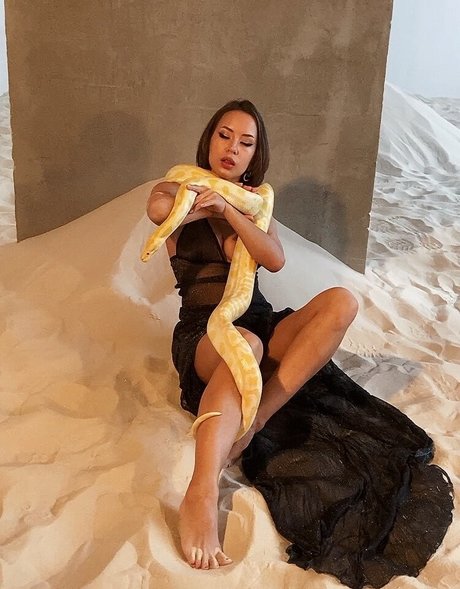 Oladushek11 sexy actress gallery