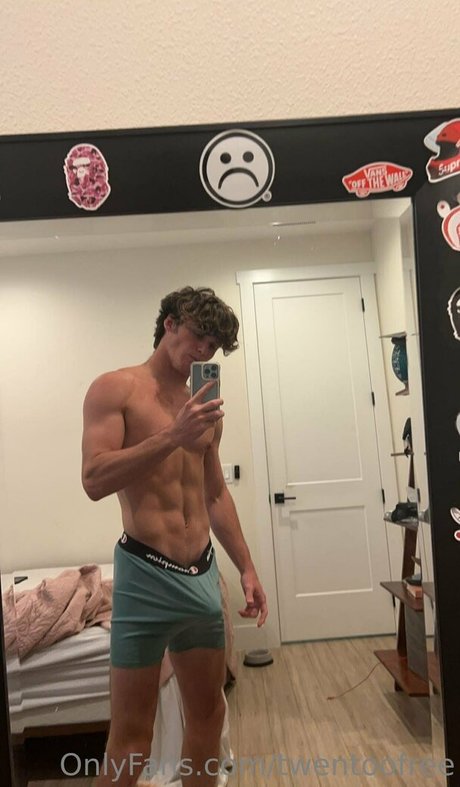 mature solo onlyfans pretty photo