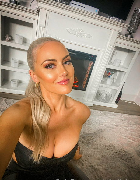 nerdy teen onlyfans hot xxx pic