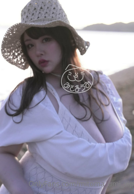 mitoma umi vip star nudes image