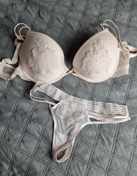 domiisfree xxx pornstar photos