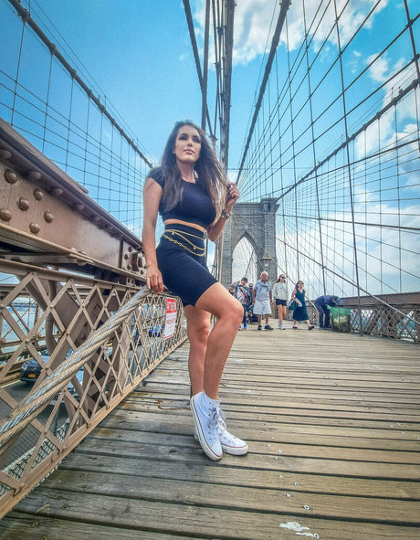 domiisfree sex star image