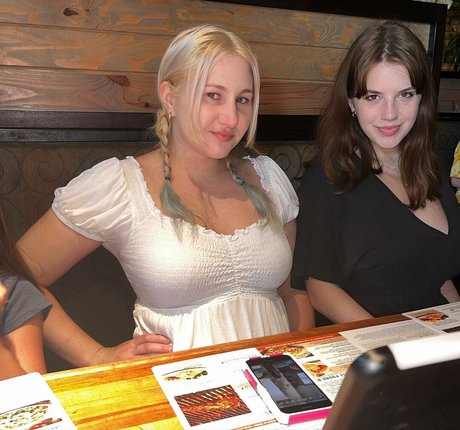 Haley Z pornstar high quality img