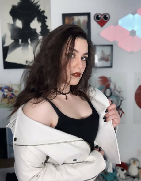 viotcz exclusive actress img