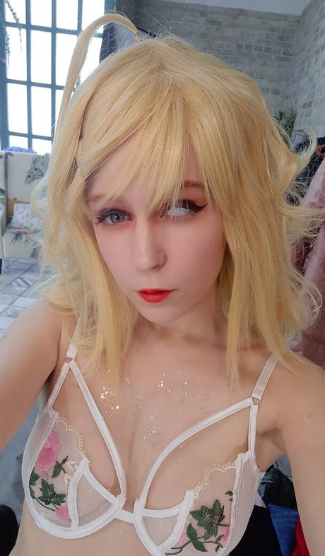 Fox Tsai Shen model perfect images