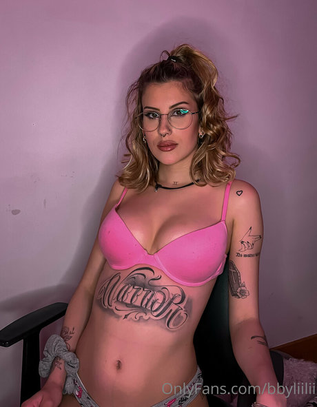 pink hair onlyfans top archive