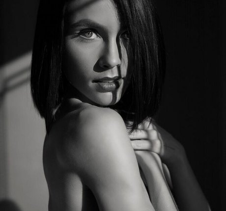 Emma Victoria Louise pretty pornstar pic