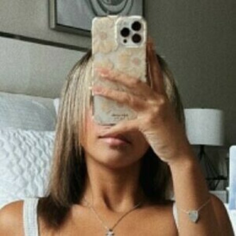 young onlyfans art naked picture