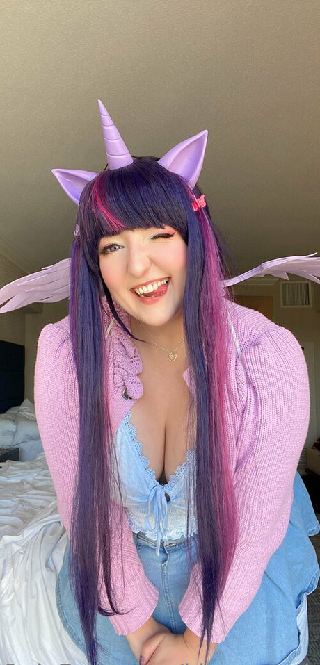 nerdy onlyfans sexy image