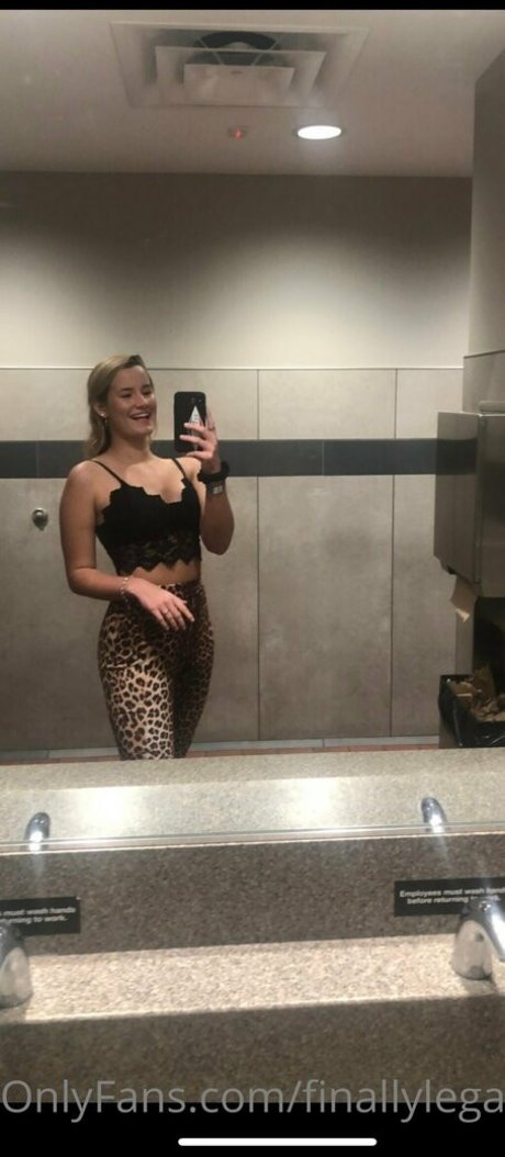 chatting onlyfans sexy nudes image