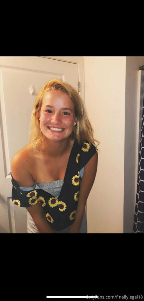 nerdy teen onlyfans hot sexy images