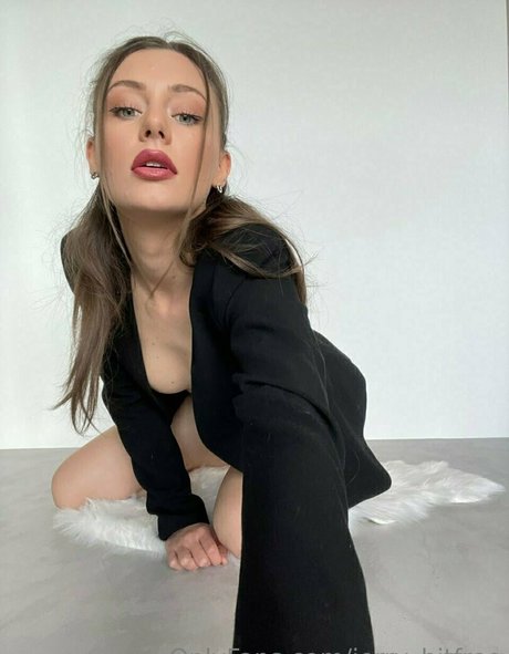 mirror onlyfans free sexy pic