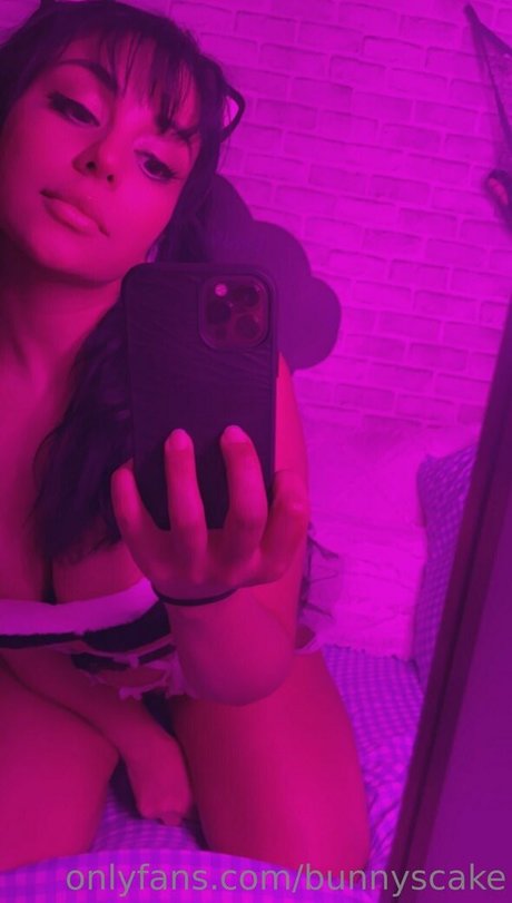 bunnyscake pornographic star archive