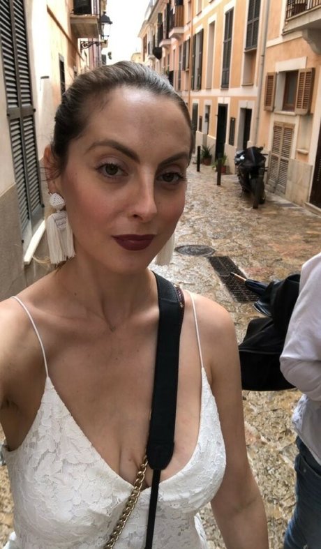 amateur blonde onlyfans hot image