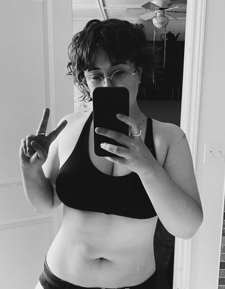 tight pussy onlyfans free nude picture