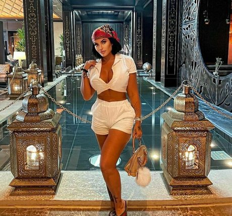 toochis world sex model photo